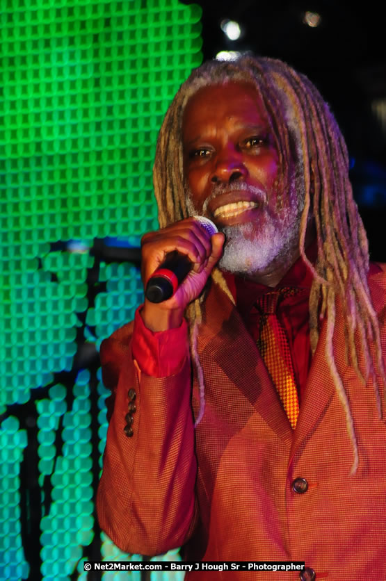 Billy Ocean at the Air Jamaica Jazz and Blues Festival 2008 The Art of Music - Saturday, January 26, 2008 - Air Jamaica Jazz & Blues 2008 The Art of Music venue at the Aqaueduct on Rose Hall Resort & Counrty Club, Montego Bay, St. James, Jamaica W.I. - Thursday, January 24 - Saturday, January 26, 2008 - Photographs by Net2Market.com - Claudine Housen & Barry J. Hough Sr, Photographers - Negril Travel Guide, Negril Jamaica WI - http://www.negriltravelguide.com - info@negriltravelguide.com...!