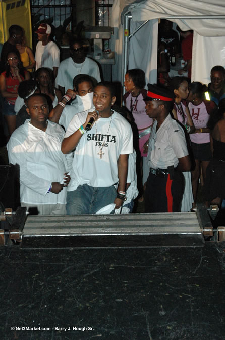 Elephant Man - TOK - Turbulence - General B - Wayne Marshall & many more - TEMPTATION LIVE - SUMMER SHOTS @ WAVZ - Appleton ATI 2005 Negril - Sunday,  July 31, 2005 - Sponsored by: Appleton Adult Entertainment - Negril Travel Guide, Negril Jamaica WI - http://www.negriltravelguide.com - info@negriltravelguide.com...!