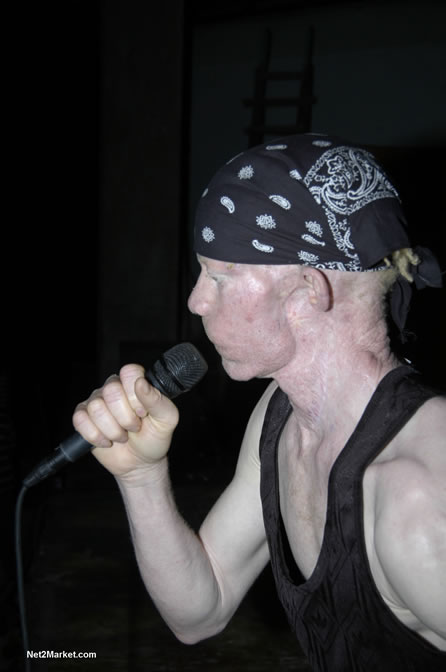 Live in Concert - Yellowman - Peter Metro - Bobby Dread - Swallow - backed by the Indika Band - Boubon Beach Restaurant, Beach Bar & Oceanfront Accommodations - Negril Travel Guide, Negril Jamaica WI - http://www.negriltravelguide.com - info@negriltravelguide.com...!