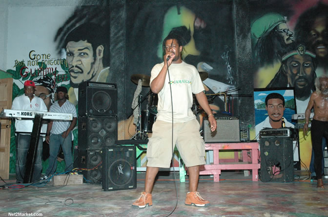 Reggae Superstar - Bush Man @ Bourbon Beach with Boddy Dread & Singing Honour - Presented by Our Music Promotions - Omar & Ama-Donna - Saturday, May 14, 2005 - Negril Travel Guide, Negril Jamaica WI - http://www.negriltravelguide.com - info@negriltravelguide.com...!