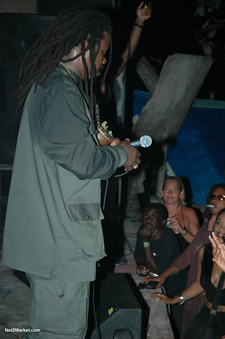 The Messenger, Reggae Super Star - Luciano - Gregory Isaacs - Bobby Dread - Swallow - backed by the Indika Band - Boubon Beach Restaurant, Beach Bar & Oceanfront Accommodations - Negril Travel Guide, Negril Jamaica WI - http://www.negriltravelguide.com - info@negriltravelguide.com...!