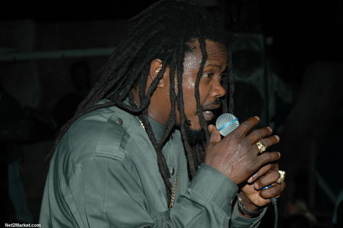 The Messenger, Reggae Super Star - Luciano - Gregory Isaacs - Bobby Dread - Swallow - backed by the Indika Band - Boubon Beach Restaurant, Beach Bar & Oceanfront Accommodations - Negril Travel Guide, Negril Jamaica WI - http://www.negriltravelguide.com - info@negriltravelguide.com...!