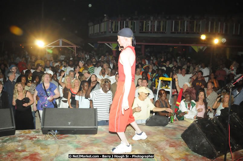 Bunny Wailer & King Yellowman at Bourbon Beach - Monday, February 25, 2008 - Bourbin Beach Restaurant, Bar, Oceanfront Accommodatioins, Live Reggae Music & Disco, Norman Manley Boulevard, Negril, Westmoreland, Jamaica W.I. - Photographs by Net2Market.com - Barry J. Hough Sr, Photographer - Negril Travel Guide, Negril Jamaica WI - http://www.negriltravelguide.com - info@negriltravelguide.com...!