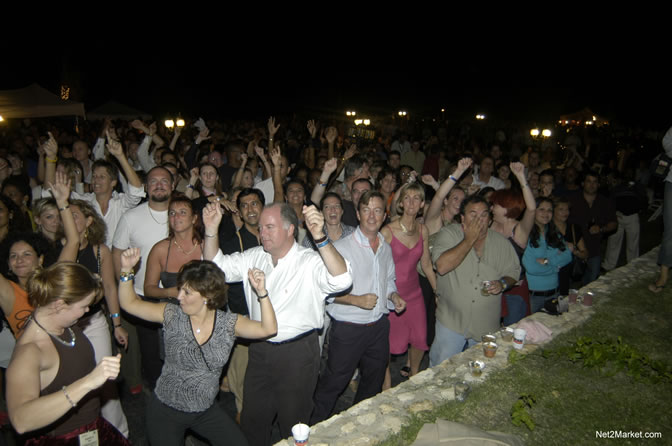 Shaggy - Caribbean Night Party - Rose Hall Great House - Caribbean MarketPlace 2005 by the Caribbean Hotel Association - Negril Travel Guide, Negril Jamaica WI - http://www.negriltravelguide.com - info@negriltravelguide.com...!