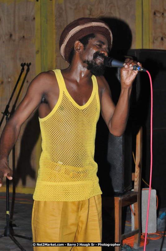  Coco Tea & Silver Cat at Bourbon Beach - Money Cologne Promotions presents The Growning of Coco Tea & Silver Cat at Bourbon Beach, Norman Manley Boulevard, Negril , Westmoreland, Jamaica W.I. - Monday, April 14, 2008 - Photographs by Barry J. Hough Sr. Photojournalist/Photograper - Photographs taken with a Nikon D70, D100, or D300 - Negril Travel Guide, Negril Jamaica WI - http://www.negriltravelguide.com - info@negriltravelguide.com...!