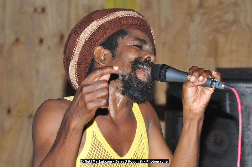  Coco Tea & Silver Cat at Bourbon Beach - Money Cologne Promotions presents The Growning of Coco Tea & Silver Cat at Bourbon Beach, Norman Manley Boulevard, Negril , Westmoreland, Jamaica W.I. - Monday, April 14, 2008 - Photographs by Net2Market.com - Barry J. Hough Sr, Photographer - Photos taken with a Nikon D300 - Negril Travel Guide, Negril Jamaica WI - http://www.negriltravelguide.com - info@negriltravelguide.com...!