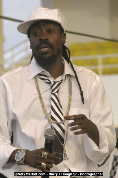 Beenie Man - Cure Fest 2007 - Longing For Concert at Trelawny Multi Purpose Stadium, Trelawny, Jamaica - Sunday, October 14, 2007 - Cure Fest 2007 October 12th-14th, 2007 Presented by Danger Promotions, Iyah Cure Promotions, and Brass Gate Promotions - Alison Young, Publicist - Photographs by Net2Market.com - Barry J. Hough Sr, Photographer - Negril Travel Guide, Negril Jamaica WI - http://www.negriltravelguide.com - info@negriltravelguide.com...!