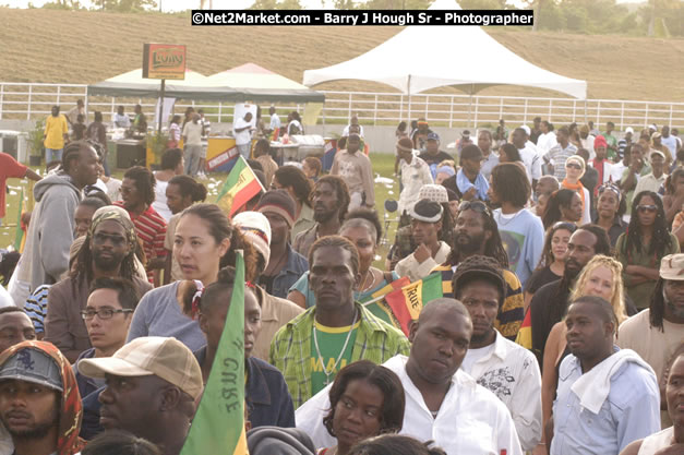 Jah Cure - Cure Fest 2007 - Longing For Concert at Trelawny Multi Purpose Stadium, Trelawny, Jamaica - Sunday, October 14, 2007 - Cure Fest 2007 October 12th-14th, 2007 Presented by Danger Promotions, Iyah Cure Promotions, and Brass Gate Promotions - Alison Young, Publicist - Photographs by Net2Market.com - Barry J. Hough Sr, Photographer - Negril Travel Guide, Negril Jamaica WI - http://www.negriltravelguide.com - info@negriltravelguide.com...!