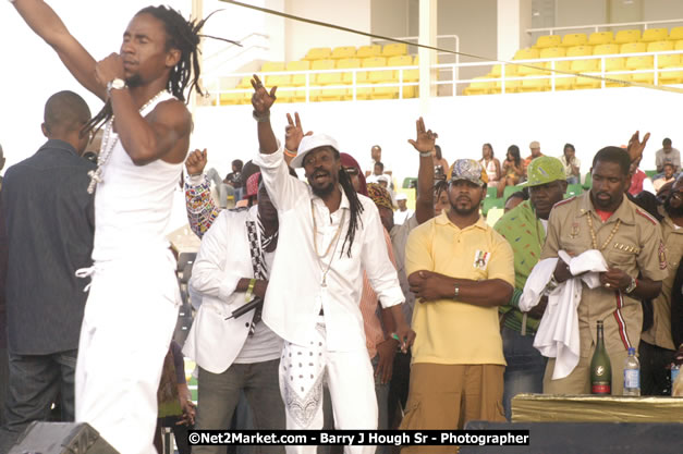 Jah Cure - Cure Fest 2007 - Longing For Concert at Trelawny Multi Purpose Stadium, Trelawny, Jamaica - Sunday, October 14, 2007 - Cure Fest 2007 October 12th-14th, 2007 Presented by Danger Promotions, Iyah Cure Promotions, and Brass Gate Promotions - Alison Young, Publicist - Photographs by Net2Market.com - Barry J. Hough Sr, Photographer - Negril Travel Guide, Negril Jamaica WI - http://www.negriltravelguide.com - info@negriltravelguide.com...!