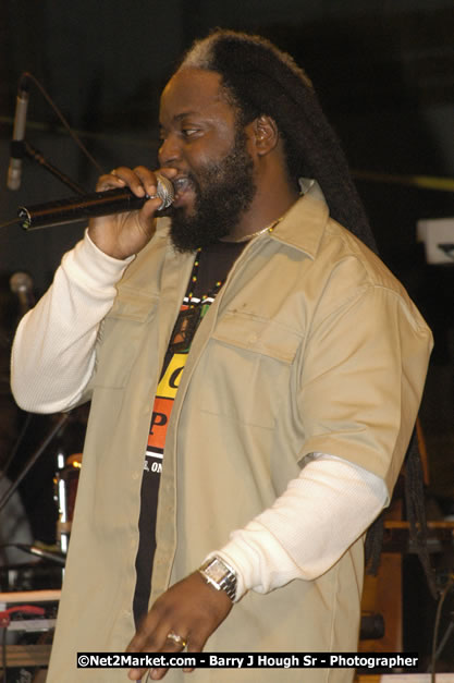 Morgan Heritage - Cure Fest 2007 - Longing For Concert at Trelawny Multi Purpose Stadium, Trelawny, Jamaica - Sunday, October 14, 2007 - Cure Fest 2007 October 12th-14th, 2007 Presented by Danger Promotions, Iyah Cure Promotions, and Brass Gate Promotions - Alison Young, Publicist - Photographs by Net2Market.com - Barry J. Hough Sr, Photographer - Negril Travel Guide, Negril Jamaica WI - http://www.negriltravelguide.com - info@negriltravelguide.com...!