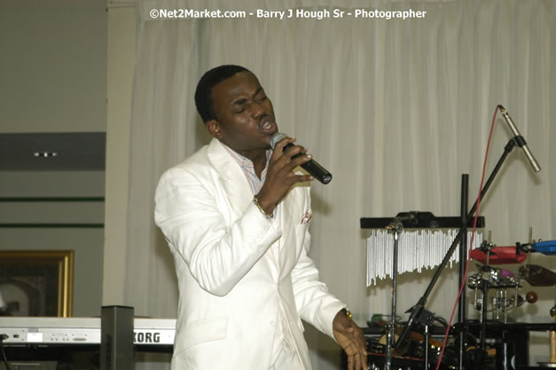 Prodigal Son - Reflections - Cure Fest 2007 - All White Birth-Night Party - Hosted by Jah Cure - Starfish Trelawny Hotel - Trelawny, Jamaica - Friday, October 12, 2007 - Cure Fest 2007 October 12th-14th, 2007 Presented by Danger Promotions, Iyah Cure Promotions, and Brass Gate Promotions - Alison Young, Publicist - Photographs by Net2Market.com - Barry J. Hough Sr, Photographer - Negril Travel Guide, Negril Jamaica WI - http://www.negriltravelguide.com - info@negriltravelguide.com...!