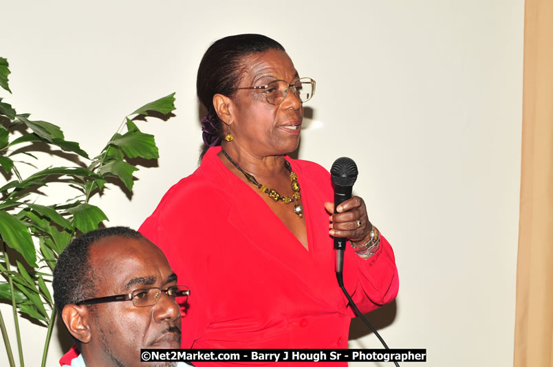 Investment & Business Forum - Brand Jamaica @ Grand Palladium Resort & Spa [Fiesta] - Thursday, August 7, 2008 - Hanover Homecoming Foundation LTD Jamaica - Wherever you roam ... Hanover bids you ... come HOME - Sunday, August 3 to Saturday, August 9, 2008 - Hanover Jamaica - Photographs by Net2Market.com - Barry J. Hough Sr. Photojournalist/Photograper - Photographs taken with a Nikon D300 - Negril Travel Guide, Negril Jamaica WI - http://www.negriltravelguide.com - info@negriltravelguide.com...!