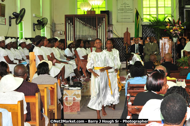 Lucea United Church - Unitied Church in Jamaica and Cayman Islands - Worship Service & Celebration of the Sacrament of Holy Communion - Special Guests: Hanover Homecoming Foundation & His excellency The Most Honourable Professor Sir Kenneth Hall Governor General of Jamaica - Sunday, August 3, 2008 - Hanover Homecoming Foundation LTD Jamaica - Wherever you roam ... Hanover bids you ... come HOME - Sunday, August 3 to Saturday, August 9, 2008 - Hanover Jamaica - Photographs by Net2Market.com - Barry J. Hough Sr. Photojournalist/Photograper - Photographs taken with a Nikon D300 - Negril Travel Guide, Negril Jamaica WI - http://www.negriltravelguide.com - info@negriltravelguide.com...!