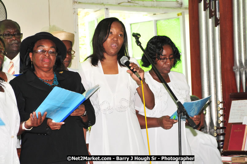 Lucea United Church - Unitied Church in Jamaica and Cayman Islands - Worship Service & Celebration of the Sacrament of Holy Communion - Special Guests: Hanover Homecoming Foundation & His excellency The Most Honourable Professor Sir Kenneth Hall Governor General of Jamaica - Sunday, August 3, 2008 - Hanover Homecoming Foundation LTD Jamaica - Wherever you roam ... Hanover bids you ... come HOME - Sunday, August 3 to Saturday, August 9, 2008 - Hanover Jamaica - Photographs by Net2Market.com - Barry J. Hough Sr. Photojournalist/Photograper - Photographs taken with a Nikon D300 - Negril Travel Guide, Negril Jamaica WI - http://www.negriltravelguide.com - info@negriltravelguide.com...!