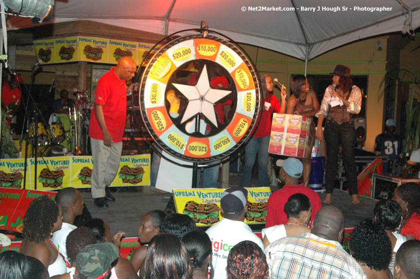 Jamaica Carnival 2007 @ The Jungle, Friday, March 2, 2007, The Jungle, Norman Manley Boulevard, Negril, Westmoreland, Jamaica W.I. - Negril Travel Guide, Negril Jamaica WI - http://www.negriltravelguide.com - info@negriltravelguide.com...!