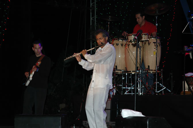 Nestor Torres - Air Jamaica Jazz & Blues Festival 2006 - The Art of Music - Cinnamon Hill Golf Club - Rosehall Resort & Country Club, Montego Bay, Jamaica W.I. - Thursday, January 26, 2006 - Negril Travel Guide, Negril Jamaica WI - http://www.negriltravelguide.com - info@negriltravelguide.com...!