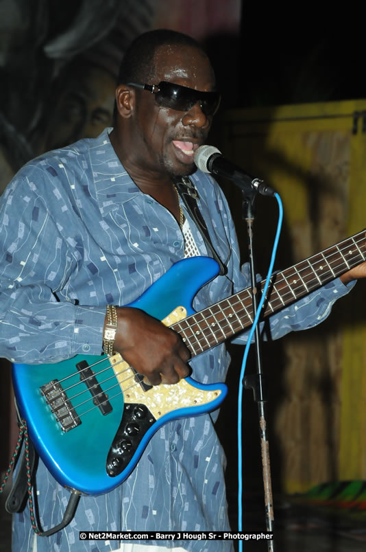 Leroy Sibbles and Gregory Isaacs at Bourbon Beach - Monday, February 11, 2008 - Bourbon Beach, Norman Manley Boulevard, Negril, Westmoreland, Jamaica W.I. - Photographs by Net2Market.com - Barry J. Hough Sr, Photographer - Negril Travel Guide, Negril Jamaica WI - http://www.negriltravelguide.com - info@negriltravelguide.com...!