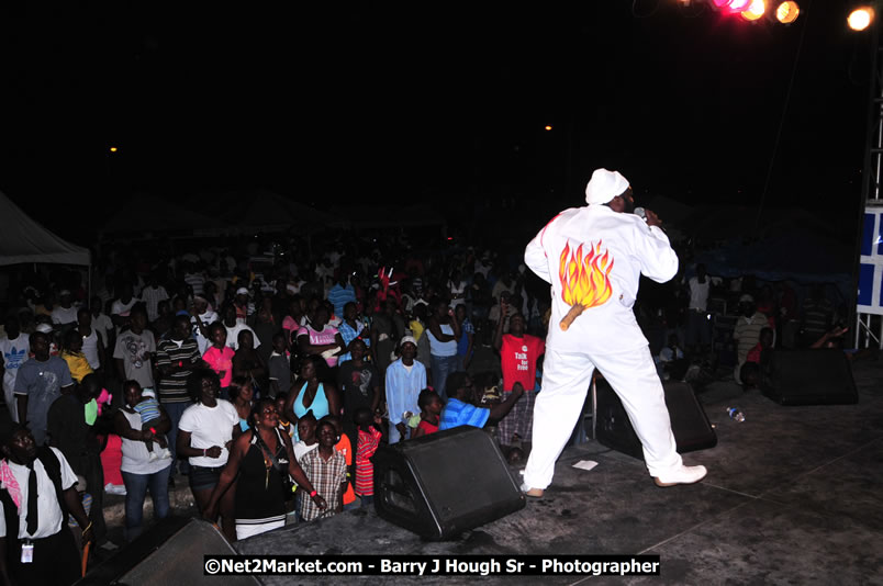 Lucea Cross the Harbour @ Lucea Car Park - All Day Event - Cross the Harbour Swim, Boat Rides, and Entertainment for the Family - Concert Featuring: Bushman, George Nooksl, Little Hero, Bushi One String, Dog Rice and many local Artists - Friday, August 1, 2008 - Lucea, Hanover Jamaica - Photographs by Net2Market.com - Barry J. Hough Sr. Photojournalist/Photograper - Photographs taken with a Nikon D300 - Negril Travel Guide, Negril Jamaica WI - http://www.negriltravelguide.com - info@negriltravelguide.com...!