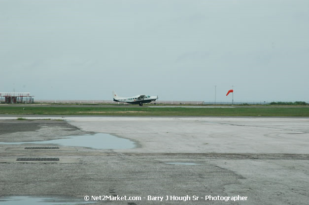 Intl. Airl Link - The Ultimate Connection - MBJ Airports Limited - Sangster International Airport - Domestic Terminal - Montego Bay, St James, Jamaica W.I. - MBJ Limited - Transforming Sangster International Airport into a world class facility - Photographs by Net2Market.com - Negril Travel Guide, Negril Jamaica WI - http://www.negriltravelguide.com - info@negriltravelguide.com...!