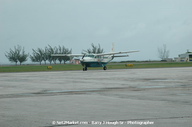 Intl. Airl Link - The Ultimate Connection - MBJ Airports Limited - Sangster International Airport - Domestic Terminal - Montego Bay, St James, Jamaica W.I. - MBJ Limited - Transforming Sangster International Airport into a world class facility - Photographs by Net2Market.com - Negril Travel Guide, Negril Jamaica WI - http://www.negriltravelguide.com - info@negriltravelguide.com...!