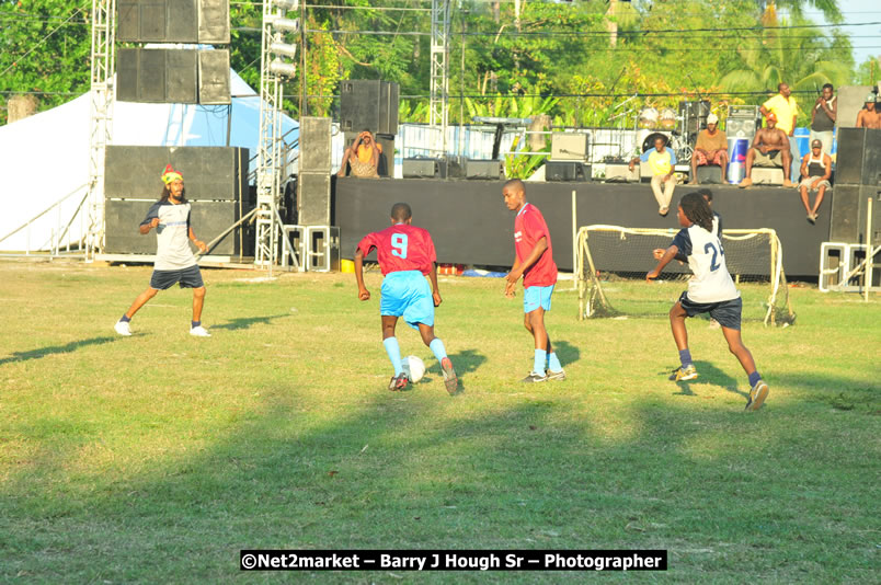 Marley Magic Traffic Jam - Celebrity Football @ Spring Break - Saturday, March 21, 2009 - Also Featuring: Kelley, Capleton, Junior Reid, Spragga Benz, Wayne Marshall, Munga, Romaine Virgo,Embee, Bango Herman, Flava K, Whisky Baggio, Andrew and Wadda Blood, Black Am I, Packa, Venue at Waz Beach, Norman Manley Boulevard, Negril Westmoreland, Jamaica - Saturday, March 21, 2009 - Photographs by Net2Market.com - Barry J. Hough Sr, Photographer/Photojournalist - Negril Travel Guide, Negril Jamaica WI - http://www.negriltravelguide.com - info@negriltravelguide.com...!