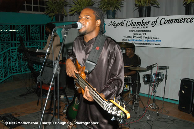 Negril Chamber of Commerce - 24th Anniversary Dinner Photos - Saturday, April 21, 2007 - Negril Hills Country Club, Sheffield, Westmoreland, Jamaica W.I. - Negril Travel Guide, Negril Jamaica WI - http://www.negriltravelguide.com - info@negriltravelguide.com...!