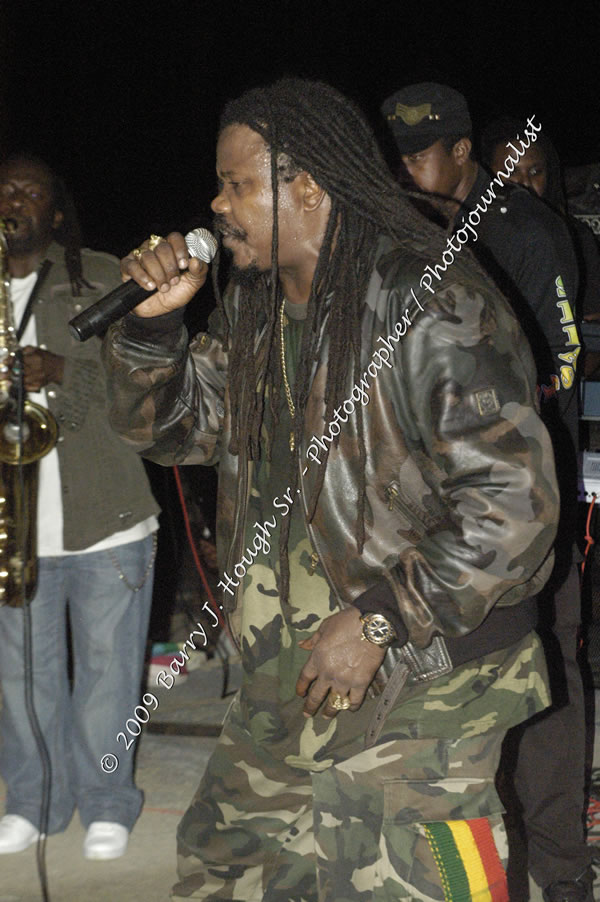  Luciano "Live in Concert" Negril Escape Resort & Spa, Openning Acts: Justice Merchant, and Timmi Burrell, Backing Band: JAH Messenjah, One Love Reggae Summer Series, West End, Negril, Westmoreland, Jamaica W.I. - Tuesday, August 11, 2009 - Photographs by Barry J. Hough Sr. Photojournalist/Photograper - Photographs taken with a Nikon D70, D100, or D300 - Negril Travel Guide, Negril Jamaica WI - http://www.negriltravelguide.com - info@negriltravelguide.com...!