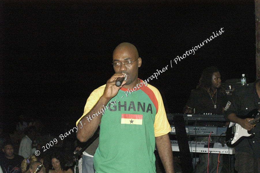  Luciano "Live in Concert" Negril Escape Resort & Spa, Openning Acts: Justice Merchant, and Timmi Burrell, Backing Band: JAH Messenjah, One Love Reggae Summer Series, West End, Negril, Westmoreland, Jamaica W.I. - Tuesday, August 11, 2009 - Photographs by Barry J. Hough Sr. Photojournalist/Photograper - Photographs taken with a Nikon D70, D100, or D300 - Negril Travel Guide, Negril Jamaica WI - http://www.negriltravelguide.com - info@negriltravelguide.com...!