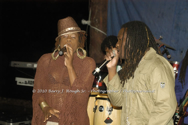 Etana - Live In Concert - One Love Reggae Concert Series 09/10 @ Negril Escape Resort and Spa, December 22, 2009, One Love Drive, West End, Negril, Westmoreland, Jamaica W.I. - Photographs by Net2Market.com - Barry J. Hough Sr, Photographer/Photojournalist - Negril Travel Guide, Negril Jamaica WI - http://www.negriltravelguide.com - info@negriltravelguide.com...!