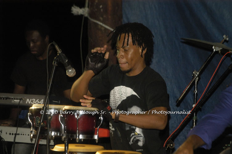 Etana - Live In Concert - One Love Reggae Concert Series 09/10 @ Negril Escape Resort and Spa, December 22, 2009, One Love Drive, West End, Negril, Westmoreland, Jamaica W.I. - Photographs by Net2Market.com - Barry J. Hough Sr, Photographer/Photojournalist - Negril Travel Guide, Negril Jamaica WI - http://www.negriltravelguide.com - info@negriltravelguide.com...!