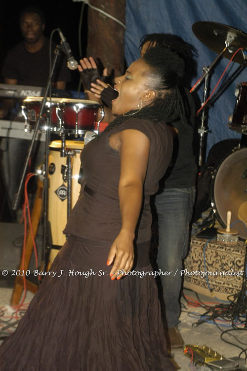 Etana - Live In Concert - One Love Reggae Concert Series 09/10 @ Negril Escape Resort and Spa, December 22, 2009, One Love Drive, West End, Negril, Westmoreland, Jamaica W.I. - Photographs by Net2Market.com - Barry J. Hough Sr, Photographer/Photojournalist - Negril Travel Guide, Negril Jamaica WI - http://www.negriltravelguide.com - info@negriltravelguide.com...!