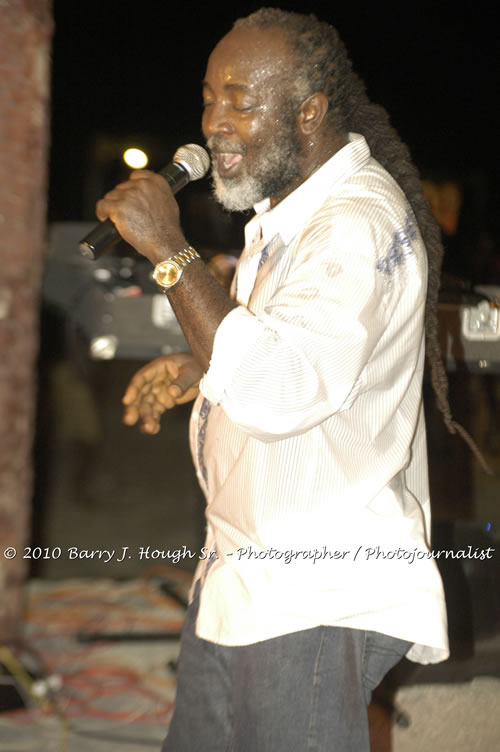 Freddy McGregor - Live In Concert @ Negril Escape Resort and Spa, One Love Drive, West End, Negril, Westmoreland, Jamaica W.I. - Photographs by Net2Market.com - Barry J. Hough Sr, Photographer/Photojournalist - Negril Travel Guide, Negril Jamaica WI - http://www.negriltravelguide.com - info@negriltravelguide.com...!