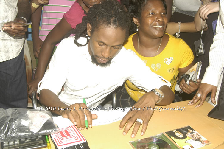 JAH Cure - Live In Concert @ Negril Escape Resort and Spa, December 15, 2009, One Love Drive, West End, Negril, Westmoreland, Jamaica W.I. - Photographs by Net2Market.com - Barry J. Hough Sr, Photographer/Photojournalist - Negril Travel Guide, Negril Jamaica WI - http://www.negriltravelguide.com - info@negriltravelguide.com...!