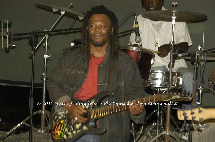 JAH Cure - Live In Concert @ Negril Escape Resort and Spa, December 15, 2009, One Love Drive, West End, Negril, Westmoreland, Jamaica W.I. - Photographs by Net2Market.com - Barry J. Hough Sr, Photographer/Photojournalist - Negril Travel Guide, Negril Jamaica WI - http://www.negriltravelguide.com - info@negriltravelguide.com...!