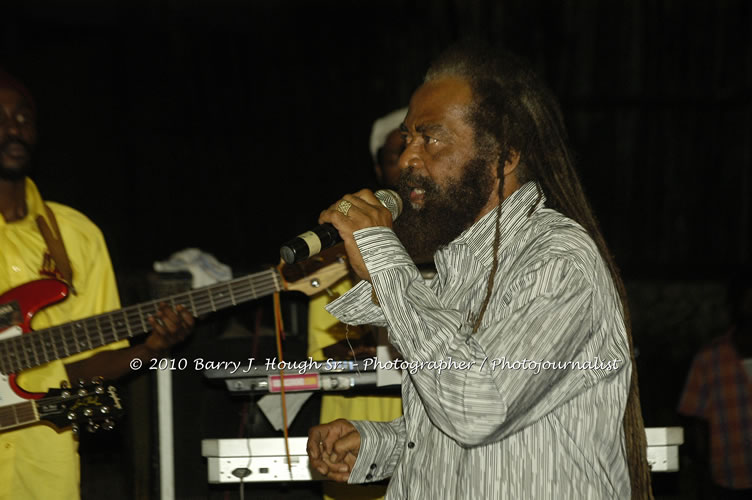 John Holt - Live in Concert - Also featuring Uprising Bank, plus DJ Gemini @ One Love Reggae Concerts Series 09/10 @ Negril Escape Resort & Spa, February 9, 2010, One Love Drive, West End, Negril, Westmoreland, Jamaica W.I. - Photographs by Net2Market.com - Barry J. Hough Sr, Photographer/Photojournalist - The Negril Travel Guide - Negril's and Jamaica's Number One Concert Photography Web Site with over 40,000 Jamaican Concert photographs Published -  Negril Travel Guide, Negril Jamaica WI - http://www.negriltravelguide.com - info@negriltravelguide.com...!