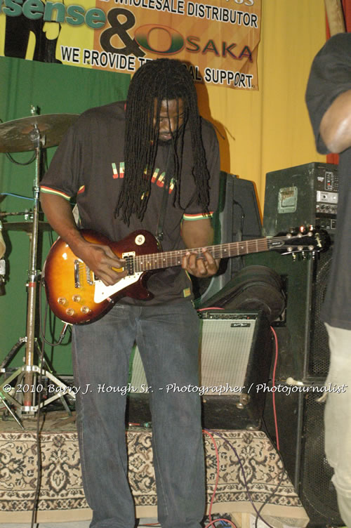 Marcia Griffiths & Edge Michael - Live In Concert - One Love Reggae Concert Series 09/10 @ Negril Escape Resort and Spa, December 29, 2009, One Love Drive, West End, Negril, Westmoreland, Jamaica W.I. - Photographs by Net2Market.com - Barry J. Hough Sr, Photographer/Photojournalist - Negril Travel Guide, Negril Jamaica WI - http://www.negriltravelguide.com - info@negriltravelguide.com...!