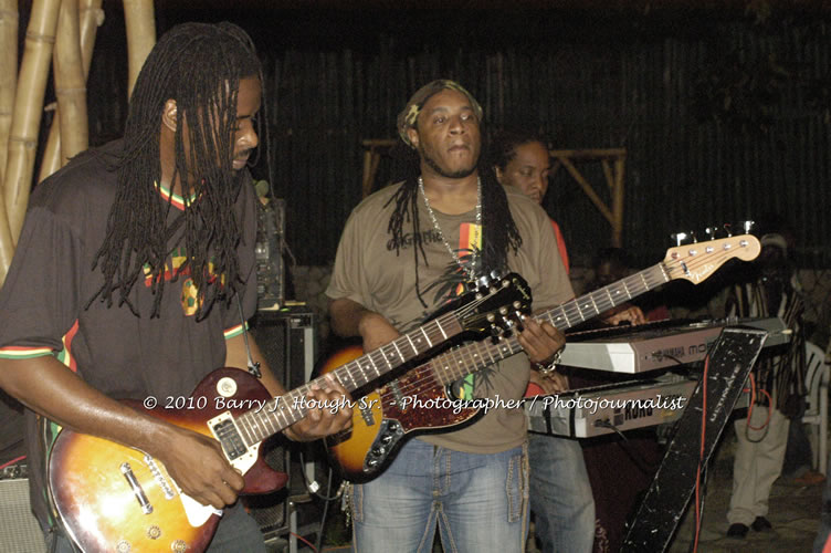 Marcia Griffiths & Edge Michael - Live In Concert - One Love Reggae Concert Series 09/10 @ Negril Escape Resort and Spa, December 29, 2009, One Love Drive, West End, Negril, Westmoreland, Jamaica W.I. - Photographs by Net2Market.com - Barry J. Hough Sr, Photographer/Photojournalist - Negril Travel Guide, Negril Jamaica WI - http://www.negriltravelguide.com - info@negriltravelguide.com...!