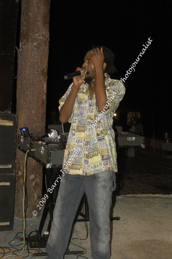  Sanchez - Live in Concert - at the One Love Reggae Concert Series 09/10 @ Negril Escape Resort & Spa - Also Featuring: Timmi Burrell and Justice Merchant- Backing Band Roots Warrior - DJ Gemini - MC Oliver Cargill, Negril Escape Resort & Spa, One Love Drive, West End, Negril, Westmoreland, Jamaica W.I. - Tuesday, November 24, 2009 - Photographs by Net2Market.com - Barry J. Hough Sr, Photographer / Photojournalist - Photos taken with a Nikon D70, D100, or D300 - Negril Travel Guide, Negril Jamaica WI - http://www.negriltravelguide.com - info@negriltravelguide.com...!