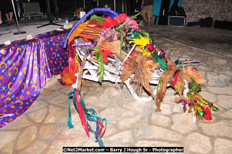 Chinese New Year @ The Sunset Show at Negril Escape - Tuesday, January 27, 2009 - Live Reggae Music at Negril Escape - Tuesday Nights 6:00PM to 10:00 PM - Photographs by Net2Market.com - Barry J. Hough Sr, Photographer/Photojournalist - Negril Travel Guide, Negril Jamaica WI - http://www.negriltravelguide.com - info@negriltravelguide.com...!