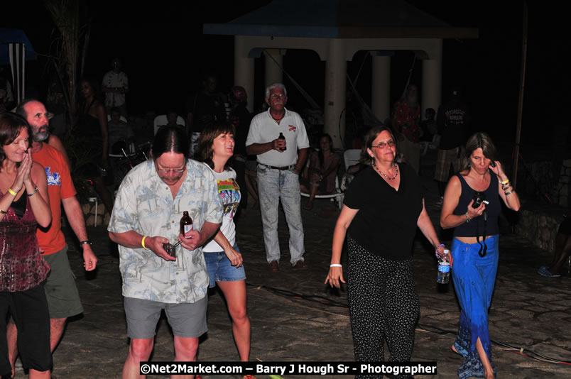 Chinese New Year @ The Sunset Show at Negril Escape - Tuesday, January 27, 2009 - Live Reggae Music at Negril Escape - Tuesday Nights 6:00PM to 10:00 PM - Photographs by Net2Market.com - Barry J. Hough Sr, Photographer/Photojournalist - Negril Travel Guide, Negril Jamaica WI - http://www.negriltravelguide.com - info@negriltravelguide.com...!