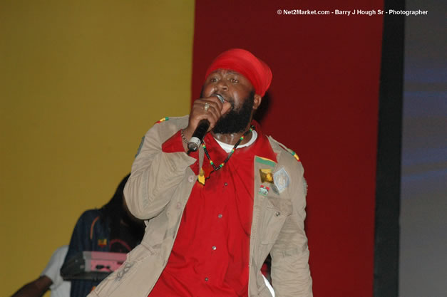 Fanton Mojah @ Tru-Juice Rebel Salute 2007 - Saturday, January 13, 2007, Port Kaiser Sports Club, St. Elizabeth - Negril Travel Guide, Negril Jamaica WI - http://www.negriltravelguide.com - info@negriltravelguide.com...!