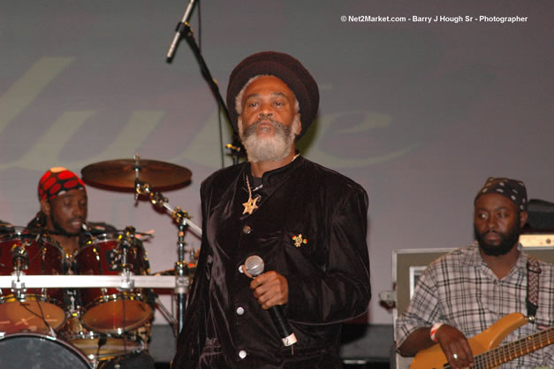 The Abyssinians @ Tru-Juice Rebel Salute 2007 - Saturday, January 13, 2007, Port Kaiser Sports Club, St. Elizabeth - Negril Travel Guide, Negril Jamaica WI - http://www.negriltravelguide.com - info@negriltravelguide.com...!