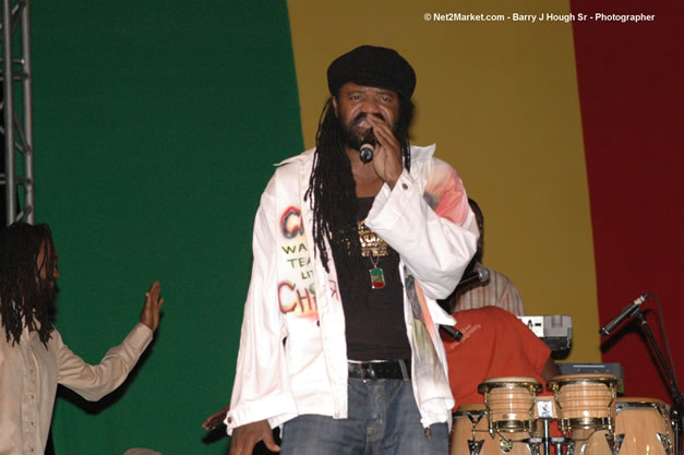 Tony Rebel @ Tru-Juice Rebel Salute 2007 - Saturday, January 13, 2007, Port Kaiser Sports Club, St. Elizabeth - Negril Travel Guide, Negril Jamaica WI - http://www.negriltravelguide.com - info@negriltravelguide.com...!