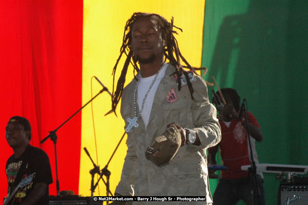 Jah Cure at Tru-Juice Rebel Salute 2008 - The 15th staging of Tru-Juice Rebel Salute, Saturday, January 12, 2008, Port Kaiser Sports Club, St. Elizabeth, Jamaica W.I. - Photographs by Net2Market.com - Barry J. Hough Sr, Photographer - Negril Travel Guide, Negril Jamaica WI - http://www.negriltravelguide.com - info@negriltravelguide.com...!