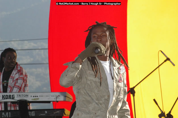 Jah Cure at Tru-Juice Rebel Salute 2008 - The 15th staging of Tru-Juice Rebel Salute, Saturday, January 12, 2008, Port Kaiser Sports Club, St. Elizabeth, Jamaica W.I. - Photographs by Net2Market.com - Barry J. Hough Sr, Photographer - Negril Travel Guide, Negril Jamaica WI - http://www.negriltravelguide.com - info@negriltravelguide.com...!