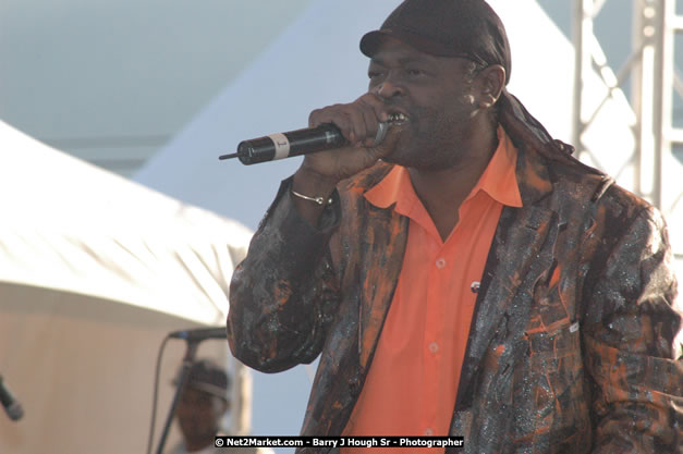 Sugar Minott at Tru-Juice Rebel Salute 2008 - The 15th staging of Tru-Juice Rebel Salute, Saturday, January 12, 2008, Port Kaiser Sports Club, St. Elizabeth, Jamaica W.I. - Photographs by Net2Market.com - Barry J. Hough Sr, Photographer - Negril Travel Guide, Negril Jamaica WI - http://www.negriltravelguide.com - info@negriltravelguide.com...!