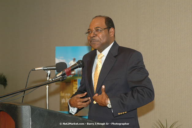 Red Cap Porters Awards - Minister of Tourism, Hon. Edmund Bartlett - Director of Tourism, Basil Smith - Friday, December 14, 2007 - Holiday Inn Sunspree, Montego Bay, Jamaica W.I. - Photographs by Net2Market.com - Barry J. Hough Sr, Photographer - Negril Travel Guide, Negril Jamaica WI - http://www.negriltravelguide.com - info@negriltravelguide.com...!