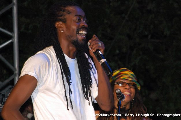 Beeniw Man & Barbee  - Red Stripe Reggae Sumfest 2007 - Zenith - Saturday, July 21, 2007 - Catherine Hall, Montego Bay, St James, Jamaica W.I. - Negril Travel Guide, Negril Jamaica WI - http://www.negriltravelguide.com - info@negriltravelguide.com...!