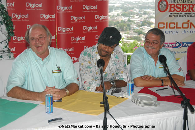 LL Cool J - Shaggy - Press Conference @ Richmond Hill Inn, Montego Bay - Red Stripe Reggae Sumfest at Catherine Hall, Montego Bay, St James, Jamaica W.I. - Negril Travel Guide.com, Negril Jamaica WI - http://www.negriltravelguide.com - info@negriltravelguide.com...!