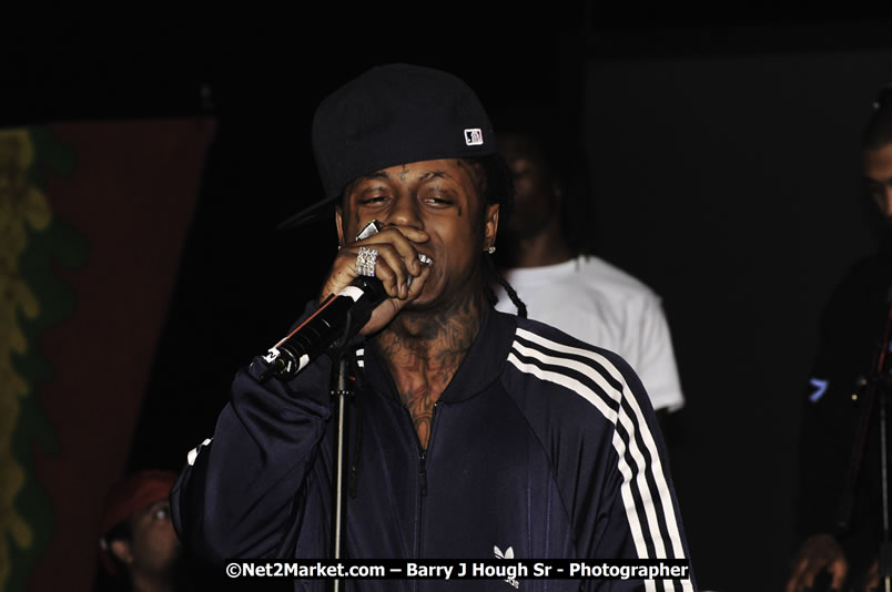 Lil Wayne @ Red Stripe Reggae Sumfest 2008 International Night 2, Catherine Hall, Montego Bay - Saturday, July 19, 2008 - Reggae Sumfest 2008 July 13 - July 19, 2008 - Photographs by Net2Market.com - Barry J. Hough Sr. Photojournalist/Photograper - Photographs taken with a Nikon D300 - Negril Travel Guide, Negril Jamaica WI - http://www.negriltravelguide.com - info@negriltravelguide.com...!